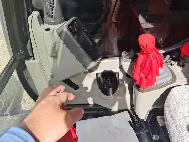 Good Working Condition 7ton Used Excavator In Shanghai China 2019 Second Hand Hitachi Zx70 Used Excavator In Shanghai - Excavadora de cadenas: foto 5 Good Working Condition 7ton Used Excavator In Shanghai China 2019 Second Hand Hitachi Zx70 Used Excavator In Shanghai - Excavadora de cadenas: foto 5