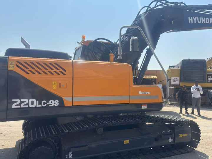 Heavy-duty Original Used Hyundai 220 Excavator Hyundai 220LC-9s 220LC-7 220lc Excavator for Sale in Stock - Excavadora: foto 5 Heavy-duty Original Used Hyundai 220 Excavator Hyundai 220LC-9s 220LC-7 220lc Excavator for Sale in Stock - Excavadora: foto 5
