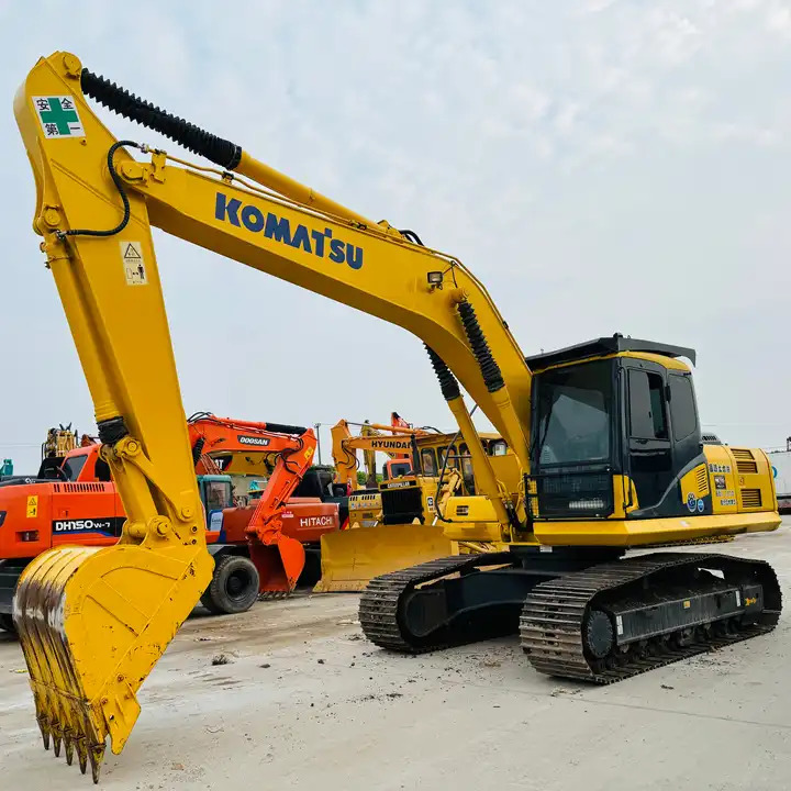 Hot Sale 20 Ton Crawler Excavator Komatsu Pc200-6 Pc200-7 Pc200-8 Original From Japan For Sale In Shanghai - Excavadora de cadenas: foto 1 Hot Sale 20 Ton Crawler Excavator Komatsu Pc200-6 Pc200-7 Pc200-8 Original From Japan For Sale In Shanghai - Excavadora de cadenas: foto 1