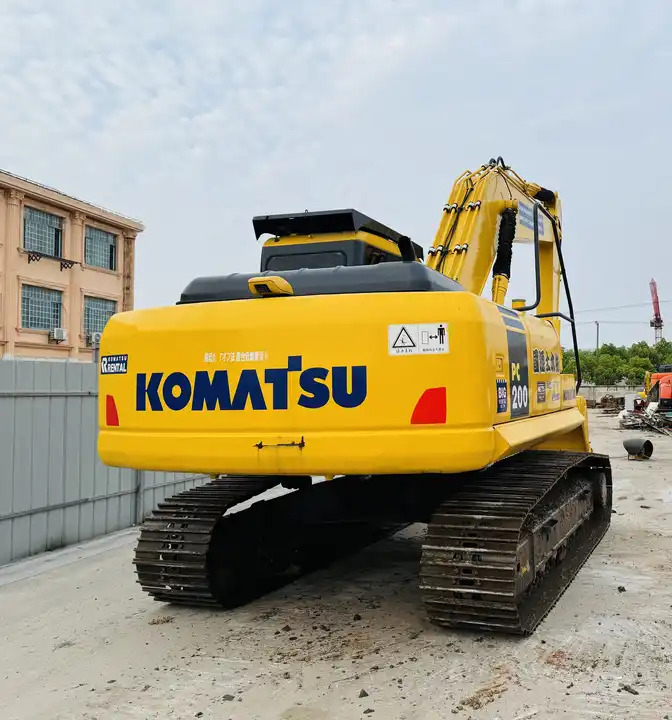 Hot Sale 20 Ton Crawler Excavator Komatsu Pc200-6 Pc200-7 Pc200-8 Original From Japan For Sale In Shanghai - Excavadora de cadenas: foto 3 Hot Sale 20 Ton Crawler Excavator Komatsu Pc200-6 Pc200-7 Pc200-8 Original From Japan For Sale In Shanghai - Excavadora de cadenas: foto 3