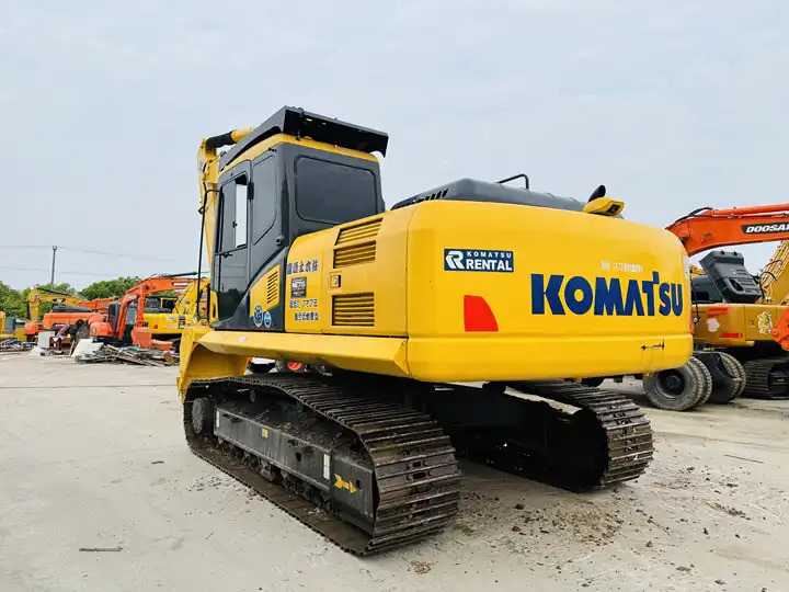 Hot Sale 20 Ton Crawler Excavator Komatsu Pc200-6 Pc200-7 Pc200-8 Original From Japan For Sale In Shanghai - Excavadora de cadenas: foto 4 Hot Sale 20 Ton Crawler Excavator Komatsu Pc200-6 Pc200-7 Pc200-8 Original From Japan For Sale In Shanghai - Excavadora de cadenas: foto 4