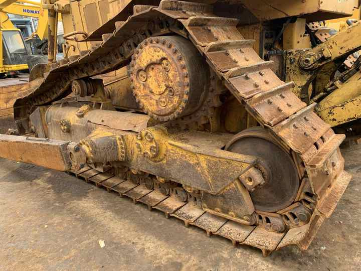 Japan Imported Caterpillar D7R Bulldozer Japan Original Cat D7G D7R D9n D8r Used Bulldozers - Bulldozer: foto 3 Japan Imported Caterpillar D7R Bulldozer Japan Original Cat D7G D7R D9n D8r Used Bulldozers - Bulldozer: foto 3