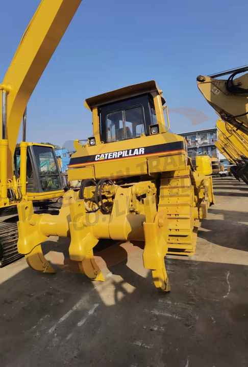Japan Imported Caterpillar D7R Bulldozer Japan Original Cat D7G D7R D9n D8r Used Bulldozers - Bulldozer: foto 3 Japan Imported Caterpillar D7R Bulldozer Japan Original Cat D7G D7R D9n D8r Used Bulldozers - Bulldozer: foto 3