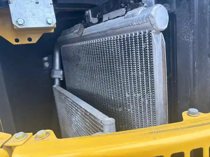 Japan Surplus Backhoe Excavator Komatsu Pc78us Pc60 Tracked Excavator With Blade Dozer For The Philippines In Shanghai - Excavadora de cadenas: foto 4 Japan Surplus Backhoe Excavator Komatsu Pc78us Pc60 Tracked Excavator With Blade Dozer For The Philippines In Shanghai - Excavadora de cadenas: foto 4