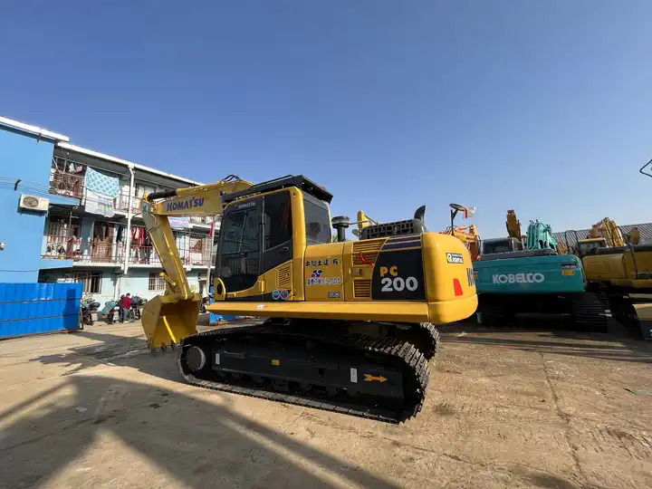 Original Japan Komatsu PC200 used excavator for sale/second hand komatsu excavator PC200-8 PC220-8 - Excavadora de cadenas: foto 4 Original Japan Komatsu PC200 used excavator for sale/second hand komatsu excavator PC200-8 PC220-8 - Excavadora de cadenas: foto 4