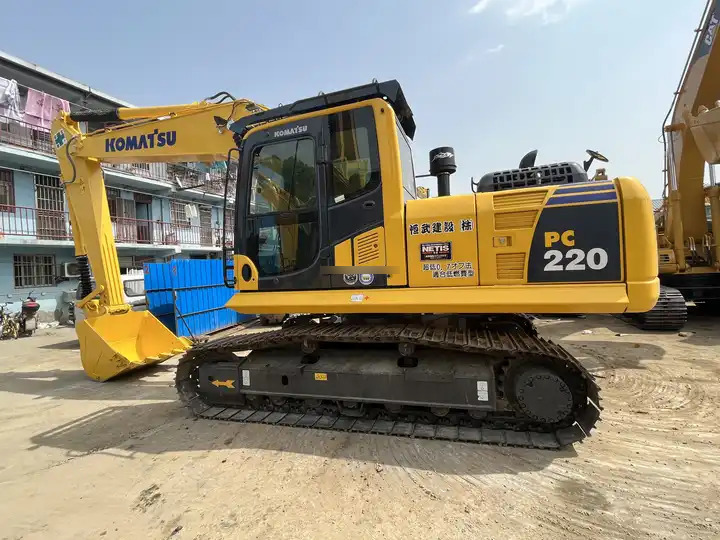 Original Japan Komatsu PC220 used excavator for sale/second hand komatsu excavator PC200-8 PC220-8 - Excavadora de cadenas: foto 4 Original Japan Komatsu PC220 used excavator for sale/second hand komatsu excavator PC200-8 PC220-8 - Excavadora de cadenas: foto 4
