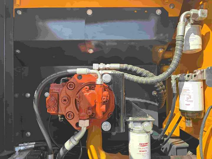 Original Used Korea 22ton Hyundai 220lc-9s 225lc-9t Excavator for Sale in Good Condition and Low Working Time - Excavadora: foto 5 Original Used Korea 22ton Hyundai 220lc-9s 225lc-9t Excavator for Sale in Good Condition and Low Working Time - Excavadora: foto 5