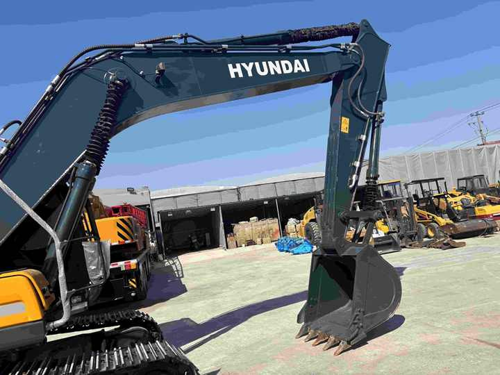 Original Used Korea 22ton Hyundai 220lc-9s 225lc-9t Excavator for Sale in Good Condition and Low Working Time - Excavadora: foto 2 Original Used Korea 22ton Hyundai 220lc-9s 225lc-9t Excavator for Sale in Good Condition and Low Working Time - Excavadora: foto 2