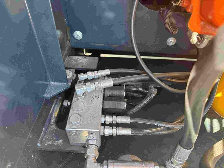 Original Used Made in Korea 22ton Hyundai 220lc-9s 225lc-9t Excavator for Sale in Good Condition and Low Working Time - Excavadora: foto 3 Original Used Made in Korea 22ton Hyundai 220lc-9s 225lc-9t Excavator for Sale in Good Condition and Low Working Time - Excavadora: foto 3