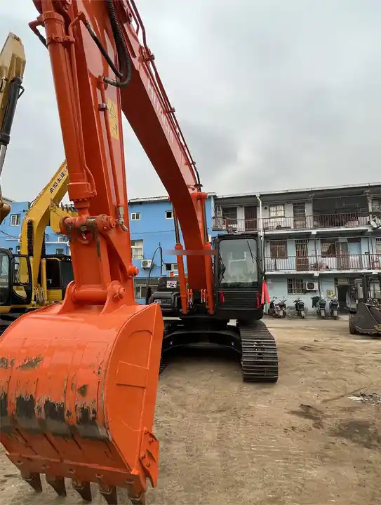 Second Hand Japan Hitachi Zx200-5G Hydraulic Crawler Excavator Japan Hitachi 20 Ton Excavators in Low Price - Excavadora de cadenas: foto 2 Second Hand Japan Hitachi Zx200-5G Hydraulic Crawler Excavator Japan Hitachi 20 Ton Excavators in Low Price - Excavadora de cadenas: foto 2