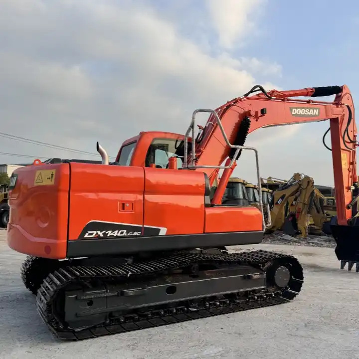 Used 14ton Durable Medium Type Grab Shovel Doosan Dx140LC-9c Dx150LC Dx1200 Digger Machinery Crawler Hydraulic Excavator - Excavadora de cadenas: foto 1 Used 14ton Durable Medium Type Grab Shovel Doosan Dx140LC-9c Dx150LC Dx1200 Digger Machinery Crawler Hydraulic Excavator - Excavadora de cadenas: foto 1
