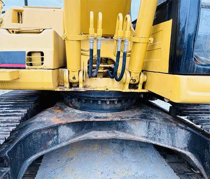 Used Excavator Cat 320bl Best Second Hand Excavator Caterpillar 320 320d 320b For Sale In Shanghai - Excavadora de cadenas: foto 3 Used Excavator Cat 320bl Best Second Hand Excavator Caterpillar 320 320d 320b For Sale In Shanghai - Excavadora de cadenas: foto 3