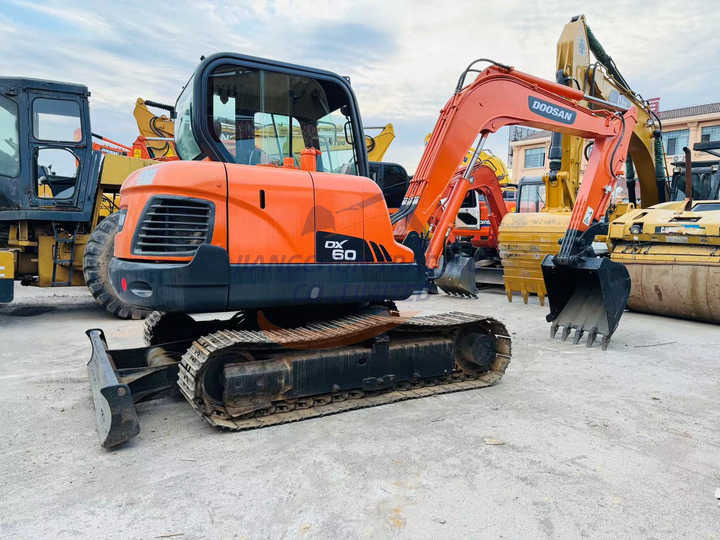 Used excavator doosan dx60 excavators earth-moving machinery doosan dx60 dx80 dx75 dx225 for sale - Excavadora de cadenas: foto 4 Used excavator doosan dx60 excavators earth-moving machinery doosan dx60 dx80 dx75 dx225 for sale - Excavadora de cadenas: foto 4
