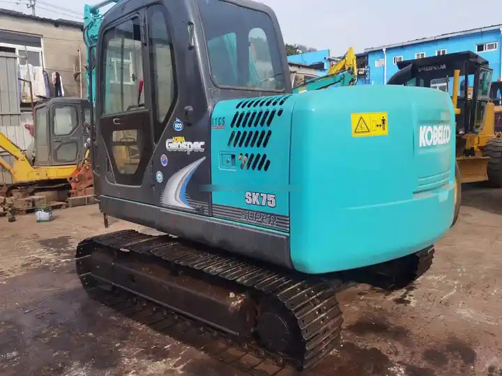 Used excavator kobelco sk75-8, second hand 7tons good Quality Kobelco sk75 excavator Sk75-8 Japan SK75-8 crawler excavat - Miniexcavadora: foto 2 Used excavator kobelco sk75-8, second hand 7tons good Quality Kobelco sk75 excavator Sk75-8 Japan SK75-8 crawler excavat - Miniexcavadora: foto 2