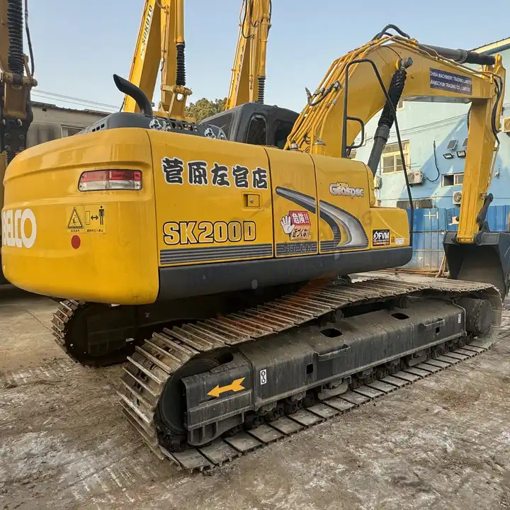 Well-maintained Made In Japan Less Hour Medium 20 Ton Digger Machine Used Kobelco Sk200-8 Excavator For Sale - Excavadora de cadenas: foto 1 Well-maintained Made In Japan Less Hour Medium 20 Ton Digger Machine Used Kobelco Sk200-8 Excavator For Sale - Excavadora de cadenas: foto 1