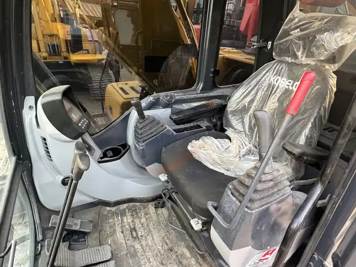 Well-maintained Made In Japan Less Hour Medium 20 Ton Digger Machine Used Kobelco Sk200-8 Excavator For Sale - Excavadora de cadenas: foto 3 Well-maintained Made In Japan Less Hour Medium 20 Ton Digger Machine Used Kobelco Sk200-8 Excavator For Sale - Excavadora de cadenas: foto 3