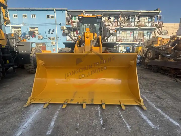Second hand wheel loader SDLG 956L L956F 956l original China heavy duty hydraulic tractor loader with Low running hours - Cargadora de ruedas: foto 5 Second hand wheel loader SDLG 956L L956F 956l original China heavy duty hydraulic tractor loader with Low running hours - Cargadora de ruedas: foto 5