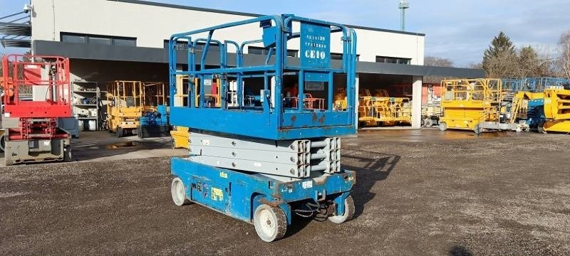 Genie GS-2646 - 10 m, electric - Plataforma de tijeras: foto 1 Genie GS-2646 - 10 m, electric - Plataforma de tijeras: foto 1