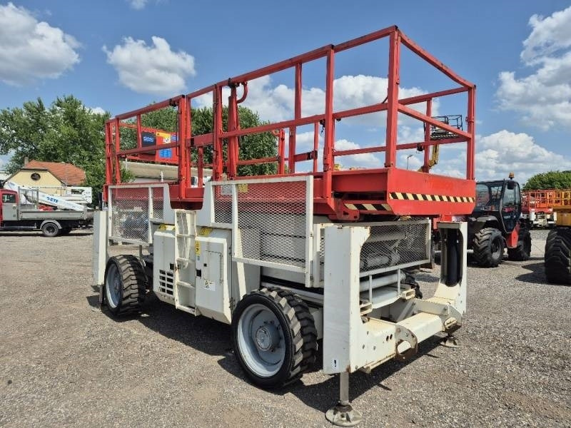 Genie GS3390 - 12,06 m - 4x4 - diesel  - Plataforma de tijeras: foto 1 Genie GS3390 - 12,06 m - 4x4 - diesel  - Plataforma de tijeras: foto 1