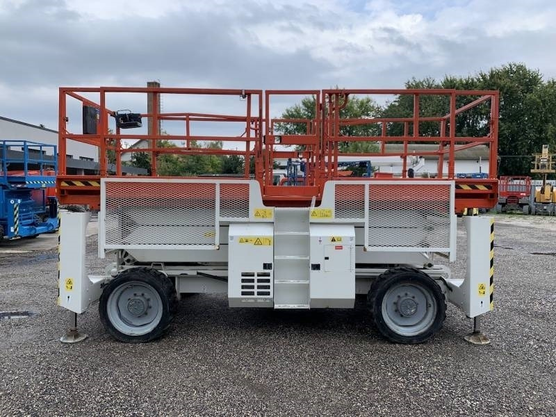 Genie GS3390 - 12,06 m - 4x4 - diesel  - Plataforma de tijeras: foto 4 Genie GS3390 - 12,06 m - 4x4 - diesel  - Plataforma de tijeras: foto 4