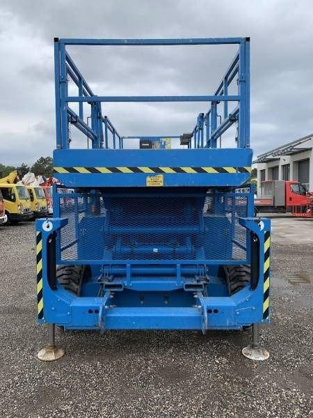 Genie GS4390 - 15,11m, diesel, 4x4  - Plataforma de tijeras: foto 3 Genie GS4390 - 15,11m, diesel, 4x4  - Plataforma de tijeras: foto 3