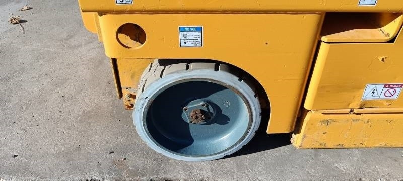 Plataforma de tijeras Haulotte Compact 14 - 14 m, electric: foto 9