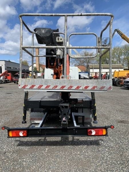 Camión con plataforma elevadora Nissan Cabstar Benelli BA22 - 22 m: foto 8
