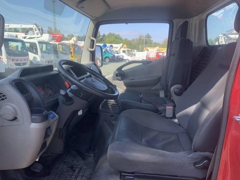 Camión con plataforma elevadora Nissan Cabstar Palfinger P260B - 25,6 m - 230 kg: foto 11