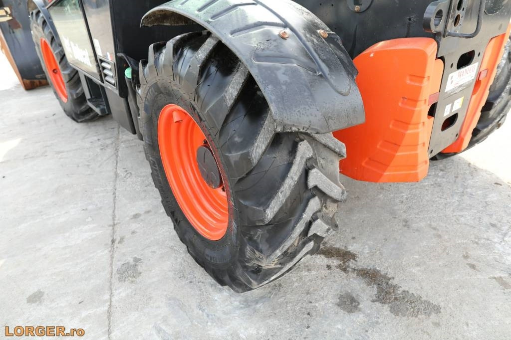 Manipulador telescópico Bobcat TL38.70HF: foto 8 Manipulador telescópico Bobcat TL38.70HF: foto 8