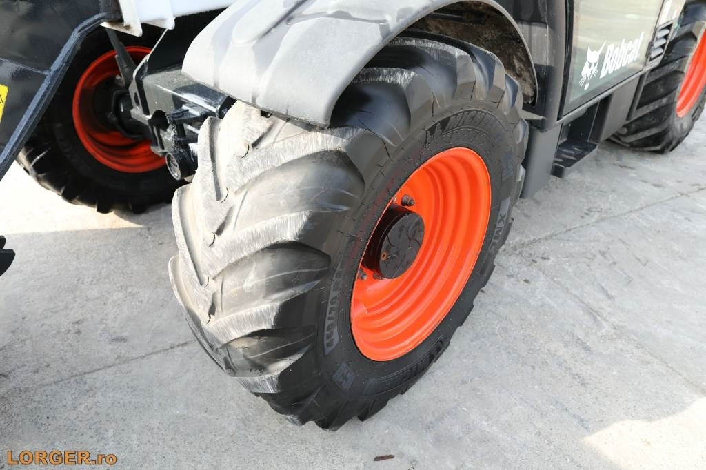 Manipulador telescópico Bobcat TL38.70HF: foto 7 Manipulador telescópico Bobcat TL38.70HF: foto 7