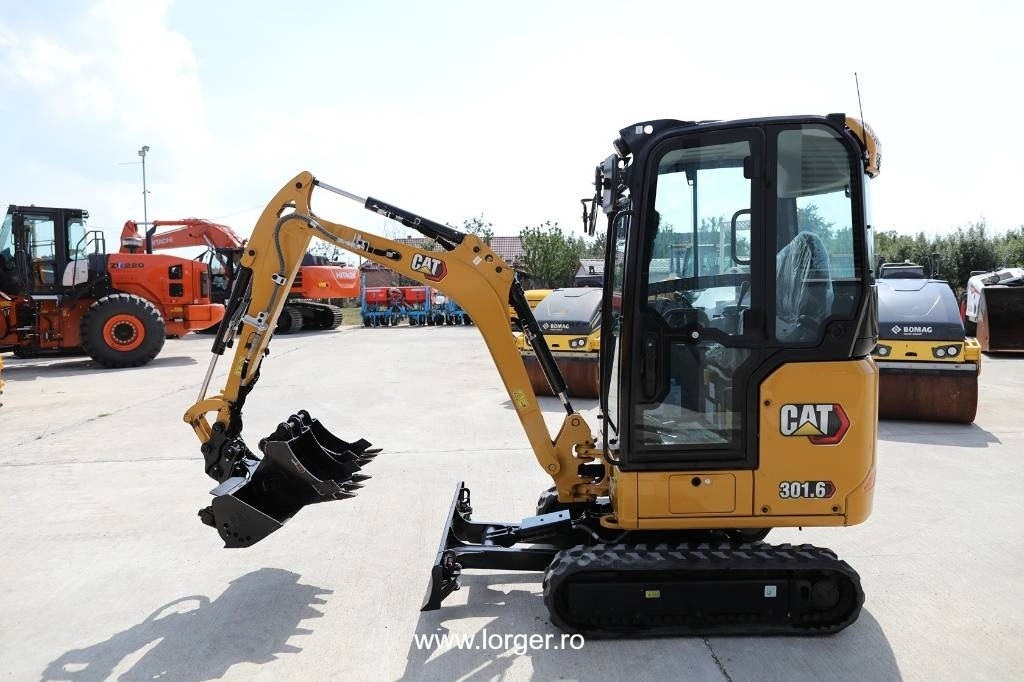 CAT 301.6, New Unused - Miniexcavadora: foto 2 CAT 301.6, New Unused - Miniexcavadora: foto 2
