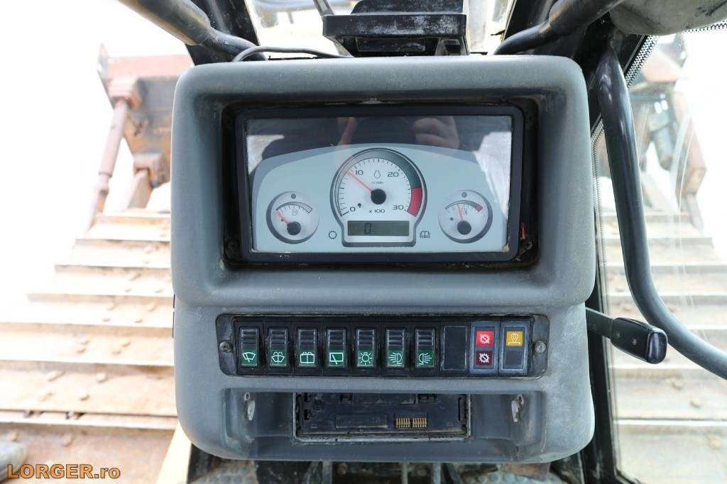 Arrendamiento de New Holland D 180  New Holland D 180: foto 10