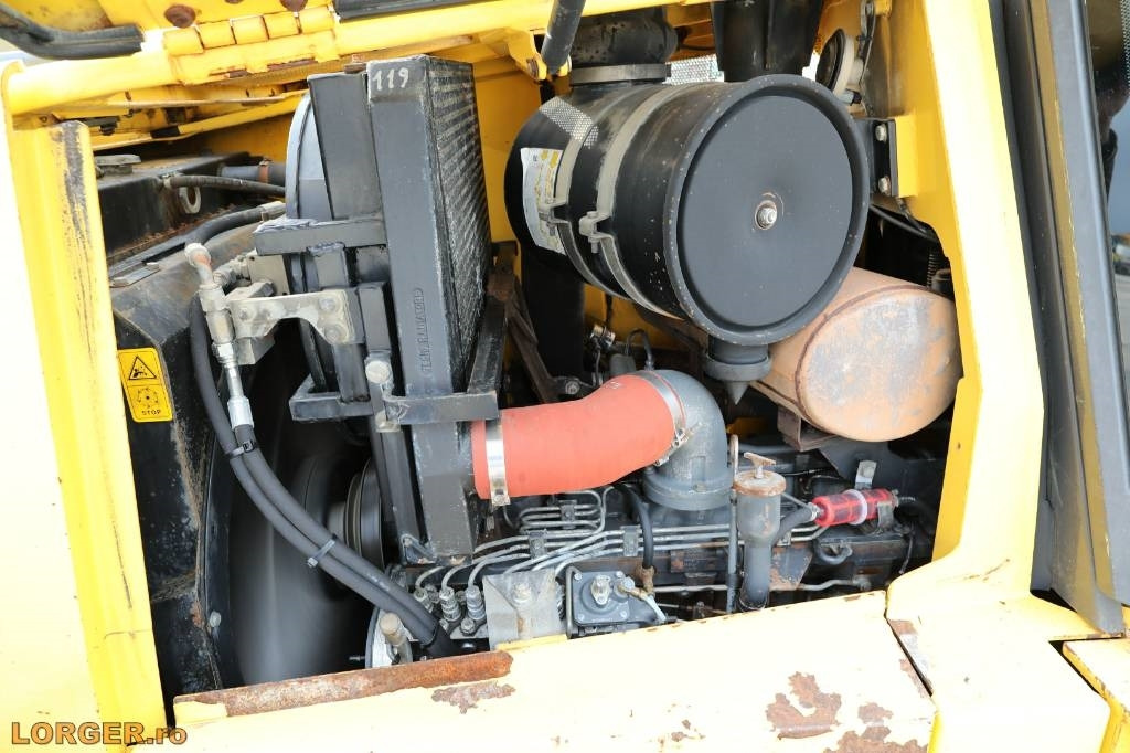 Arrendamiento de New Holland D 180  New Holland D 180: foto 7