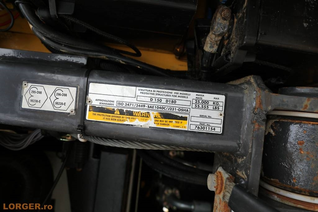 Arrendamiento de New Holland D 180  New Holland D 180: foto 21