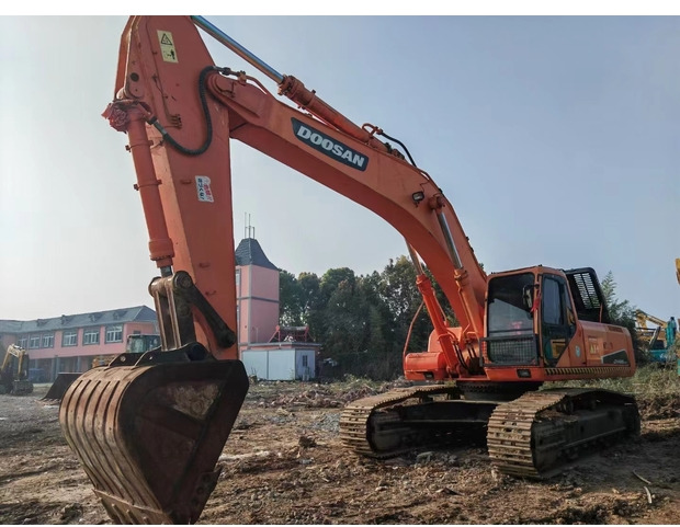 2021 Doosan DX420LC-9C - Excavadora de cadenas: foto 1 2021 Doosan DX420LC-9C - Excavadora de cadenas: foto 1