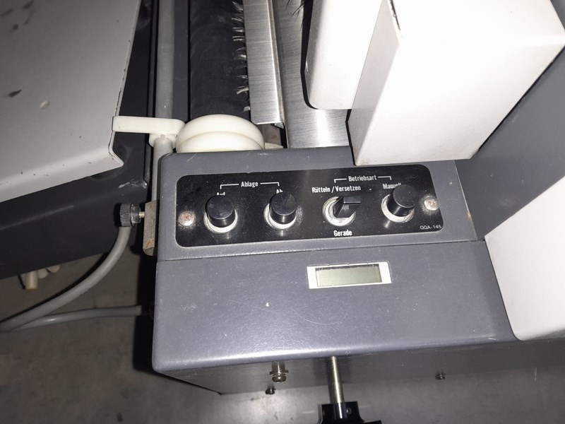 Horizon AC-8000 S | collator | 8 stations | 1992 - Máquina de impresión: foto 4 Horizon AC-8000 S | collator | 8 stations | 1992 - Máquina de impresión: foto 4