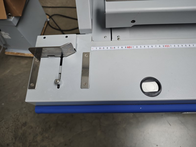 Horizon BQ-270V | 371.000 | 2011 - Encuadernadora: foto 4 Horizon BQ-270V | 371.000 | 2011 - Encuadernadora: foto 4