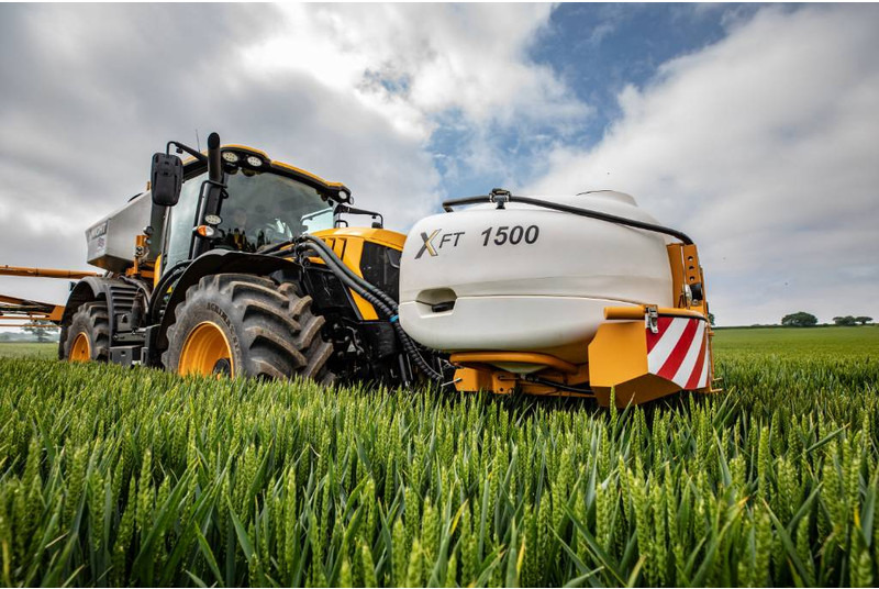 Tractor JCB 4220: foto 1