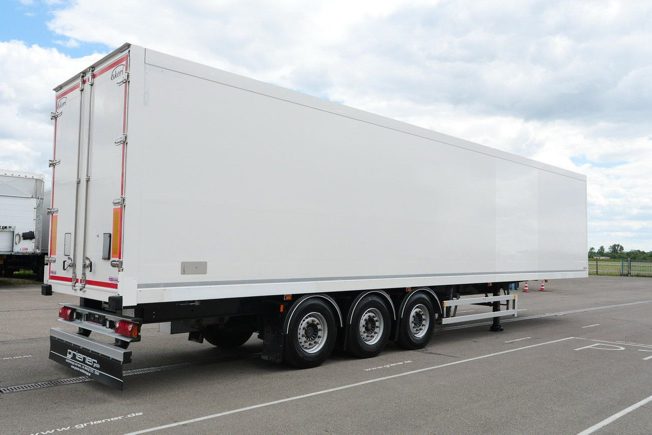 EKERI T3-A /SEITLICHE TÜREN /FALTWAND 2700 mm - Semirremolque caja cerrada: foto 2 EKERI T3-A /SEITLICHE TÜREN /FALTWAND 2700 mm - Semirremolque caja cerrada: foto 2