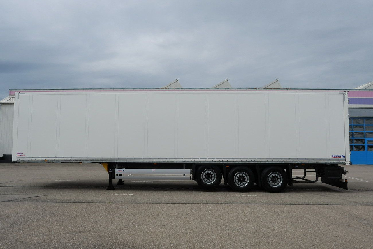 Schmitz Cargobull SKO/SBO  24 ZURRLEISTE / ZURRINGE / LIFTACHSE - Semirremolque caja cerrada: foto 5 Schmitz Cargobull SKO/SBO  24 ZURRLEISTE / ZURRINGE / LIFTACHSE - Semirremolque caja cerrada: foto 5