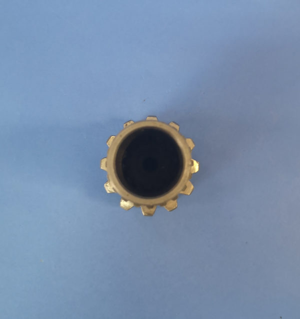 010210A / 1903124703 Wałek silnika obrotu Takeuchi TB016 - Reductor de giro para Maquinaria de construcción: foto 3 010210A / 1903124703 Wałek silnika obrotu Takeuchi TB016 - Reductor de giro para Maquinaria de construcción: foto 3