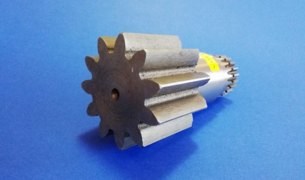 010340A JCB 8018, JCB 8020 Swing Motor Shaft - Reductor de giro para Maquinaria de construcción: foto 1 010340A JCB 8018, JCB 8020 Swing Motor Shaft - Reductor de giro para Maquinaria de construcción: foto 1