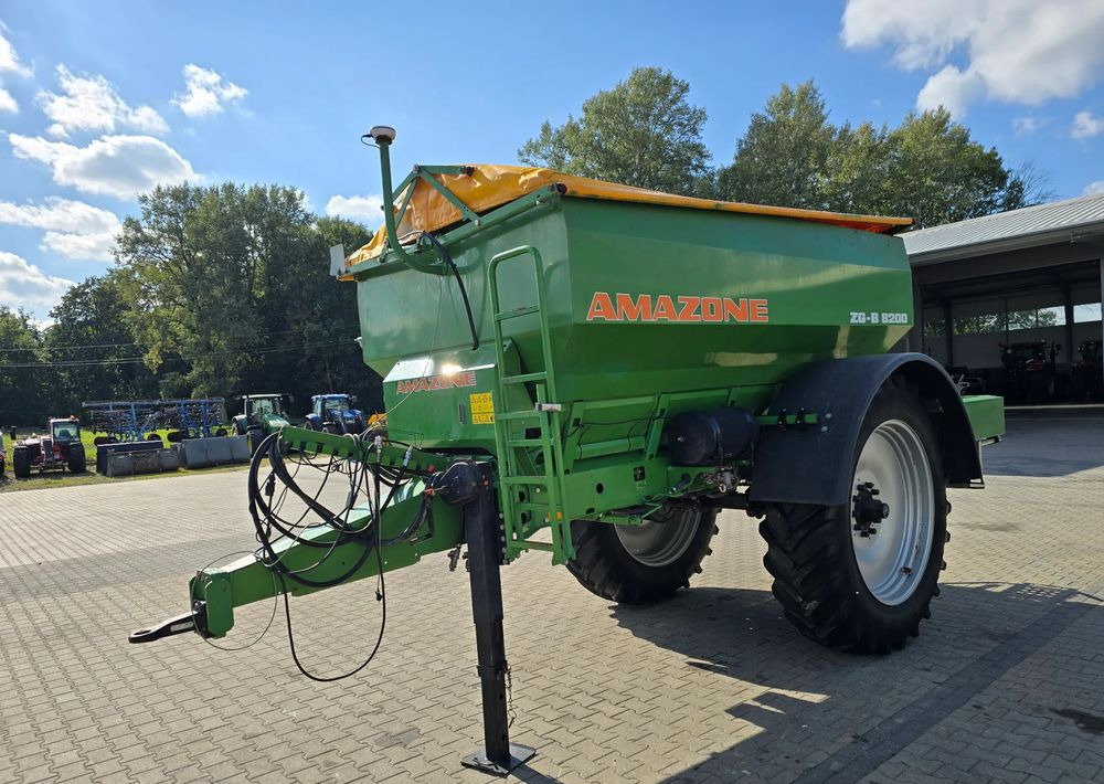 Amazone ZG-B 8200 Ultra Hydro - Esparcidor de fertilizantes: foto 1 Amazone ZG-B 8200 Ultra Hydro - Esparcidor de fertilizantes: foto 1