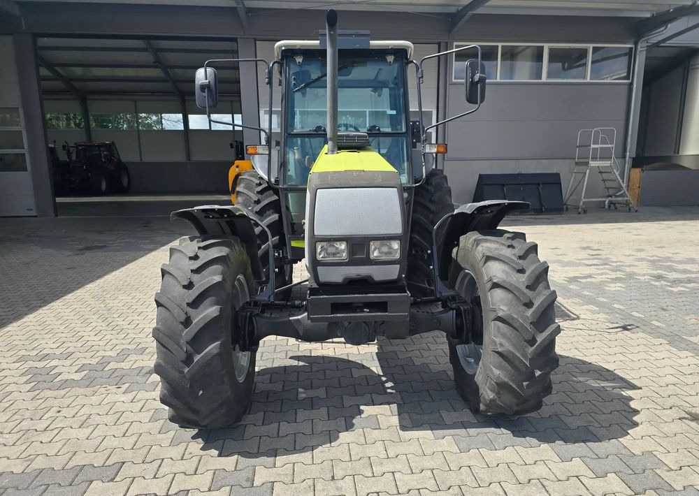 Valtra 800 - Tractor: foto 3 Valtra 800 - Tractor: foto 3