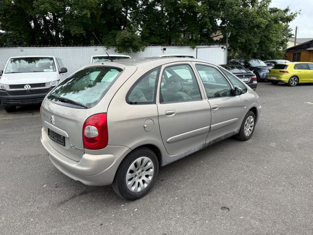 Citroën Xsara Picasso 1.8 16V Exclusive - Berlina: foto 4 Citroën Xsara Picasso 1.8 16V Exclusive - Berlina: foto 4