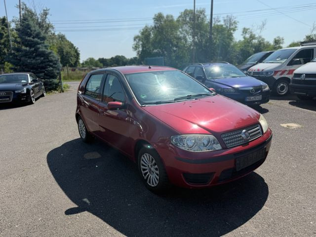 Fiat Punto Aktueller HU Motorschaden - Berlina: foto 2 Fiat Punto Aktueller HU Motorschaden - Berlina: foto 2