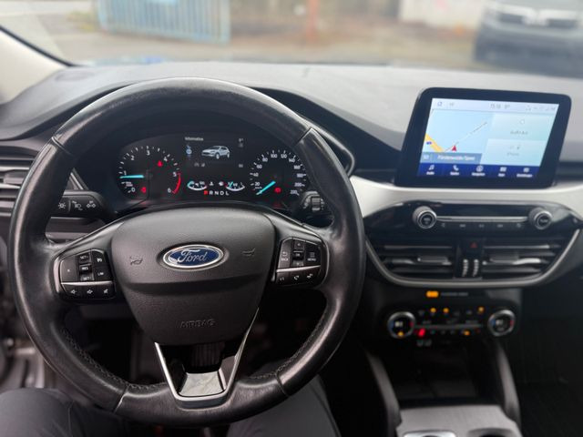 Berlina Ford Kuga Trend: foto 11