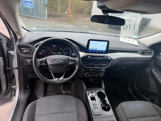 Berlina Ford Kuga Trend: foto 10