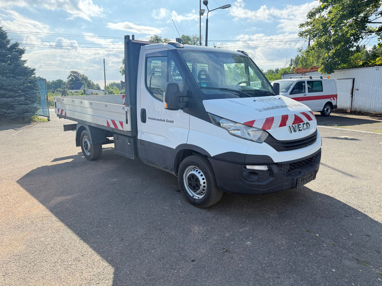 Iveco Daily 35 S 12 - Furgoneta caja abierta: foto 1 Iveco Daily 35 S 12 - Furgoneta caja abierta: foto 1