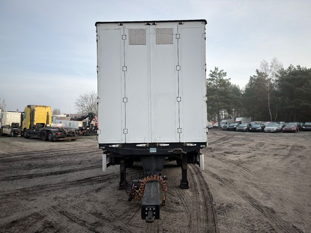 RUFA ZTC 19-21 - Remolque con toldo: foto 4 RUFA ZTC 19-21 - Remolque con toldo: foto 4